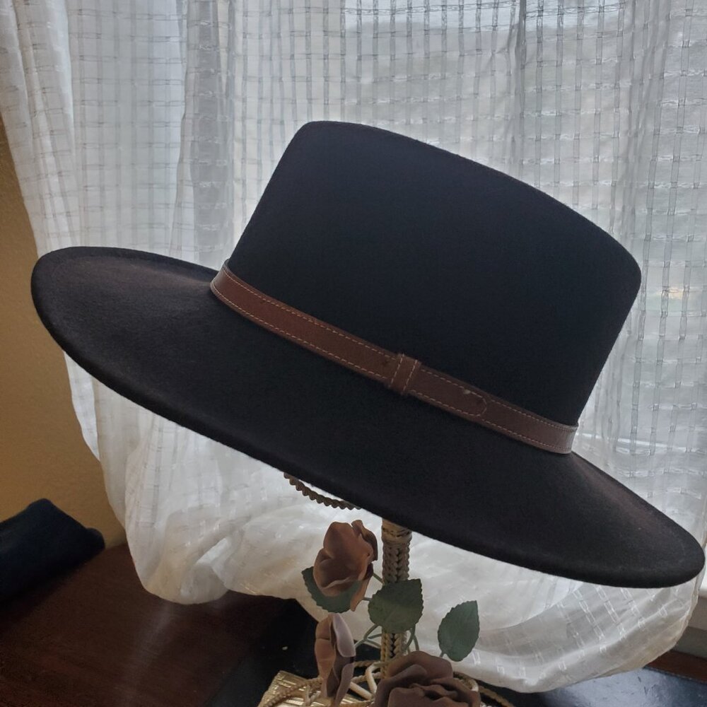 Unisex Classic Black Wool Hat with leather Brown Band - Picture 13 of 14